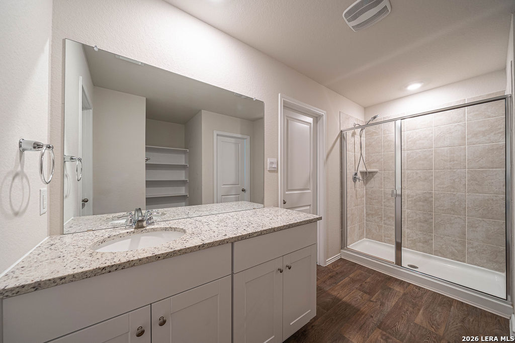 105 Chipping Alley Floresville TX 78114
