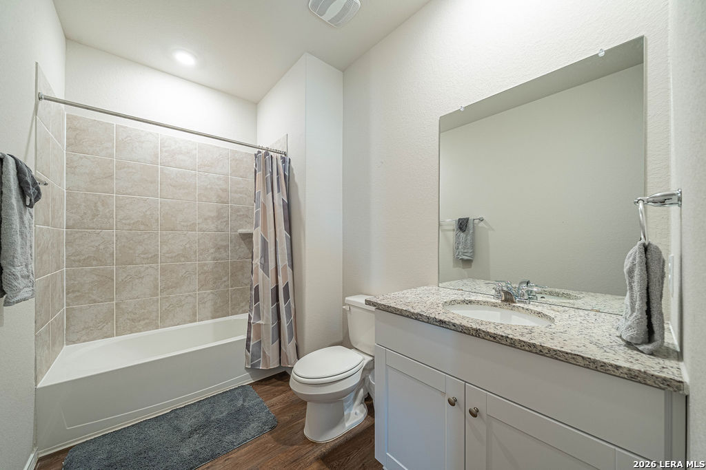 105 Chipping Alley Floresville TX 78114
