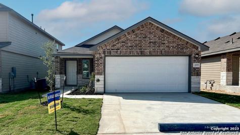 277 Legendary Trail Loop Floresville TX 78114