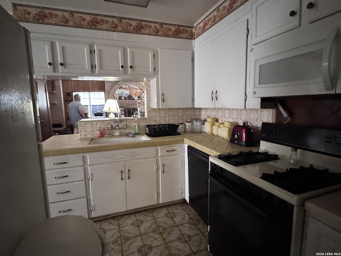 205 W Mayfield San Antonio TX 78221
