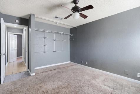 6086 Glacier Sun San Antonio TX 78244