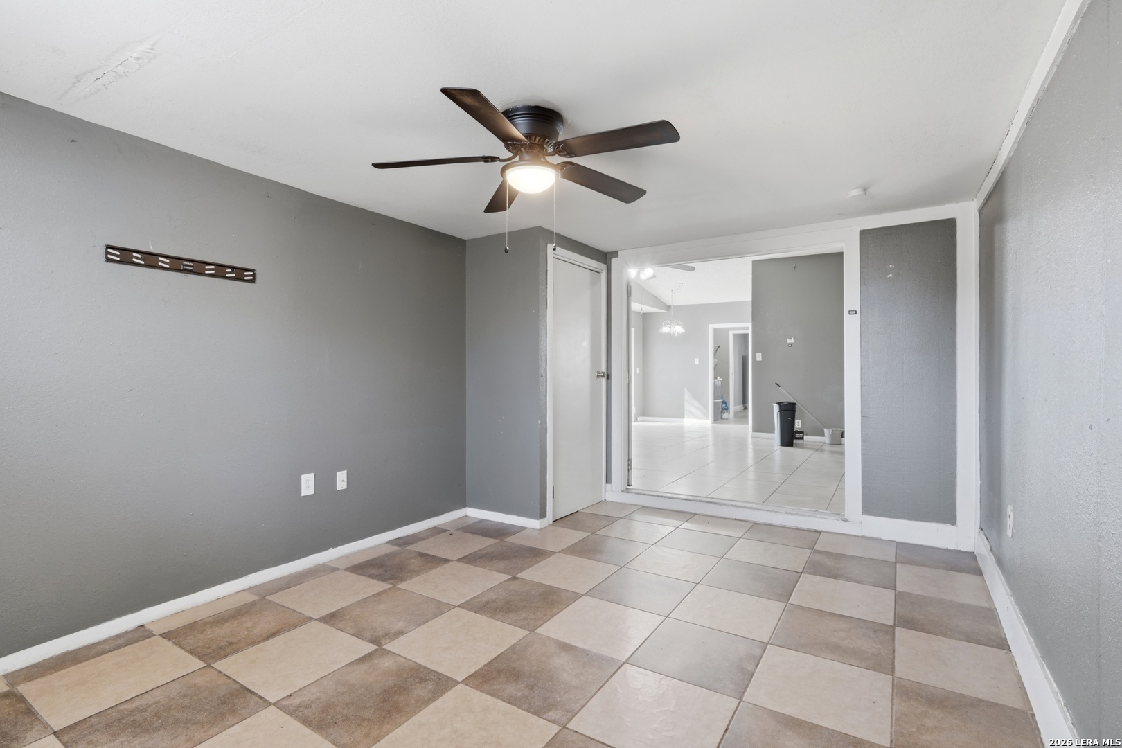 6086 Glacier Sun San Antonio TX 78244