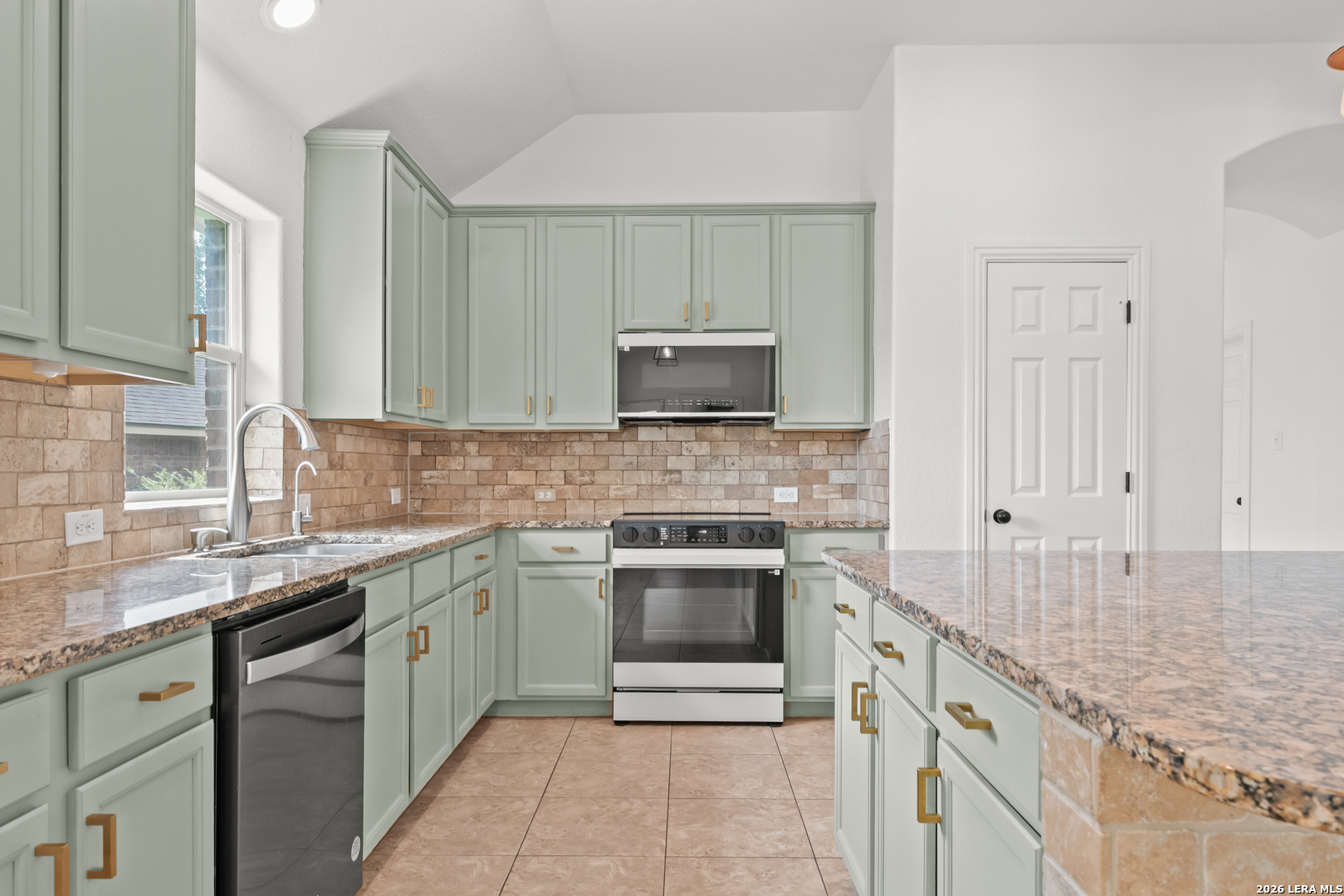 2747 Trinity Glade San Antonio TX 78261