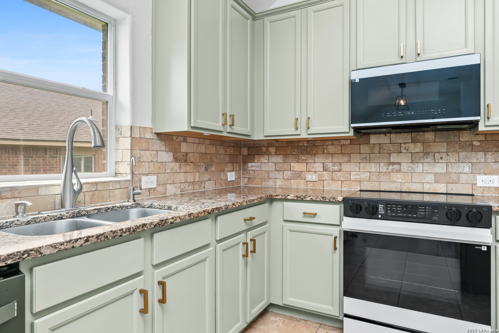 2747 Trinity Glade San Antonio TX 78261