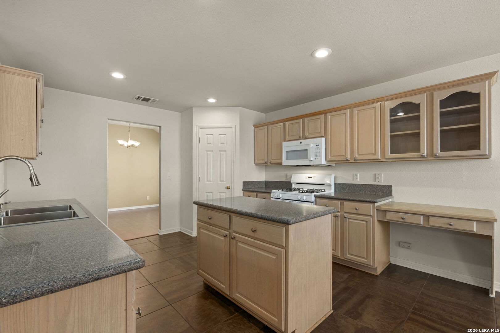 2207 Encino Dew San Antonio TX 78259