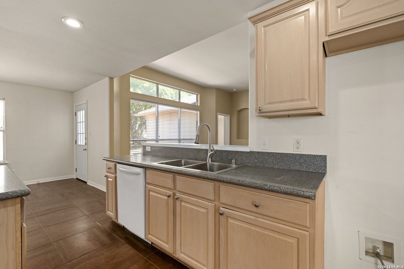 2207 Encino Dew San Antonio TX 78259