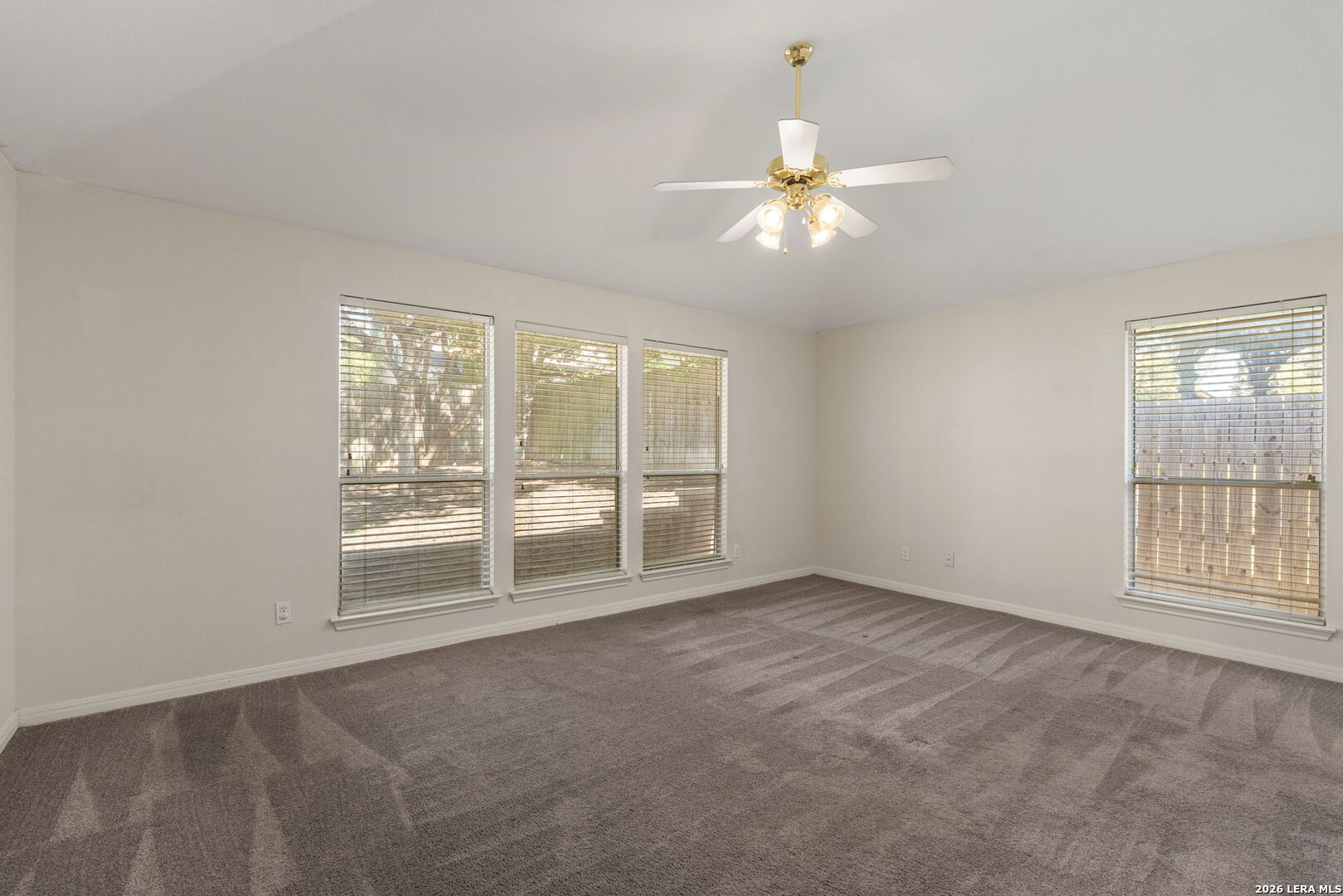2207 Encino Dew San Antonio TX 78259