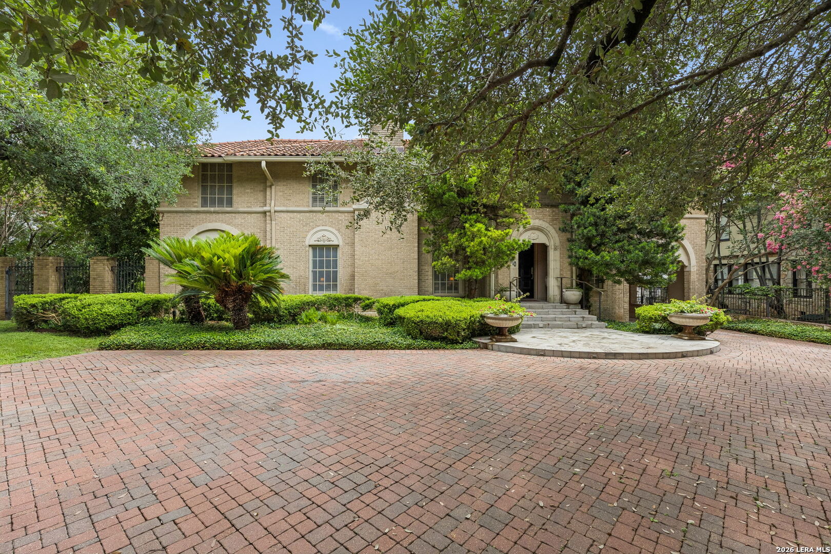 110 Geneseo Road Terrell Hills TX 78209