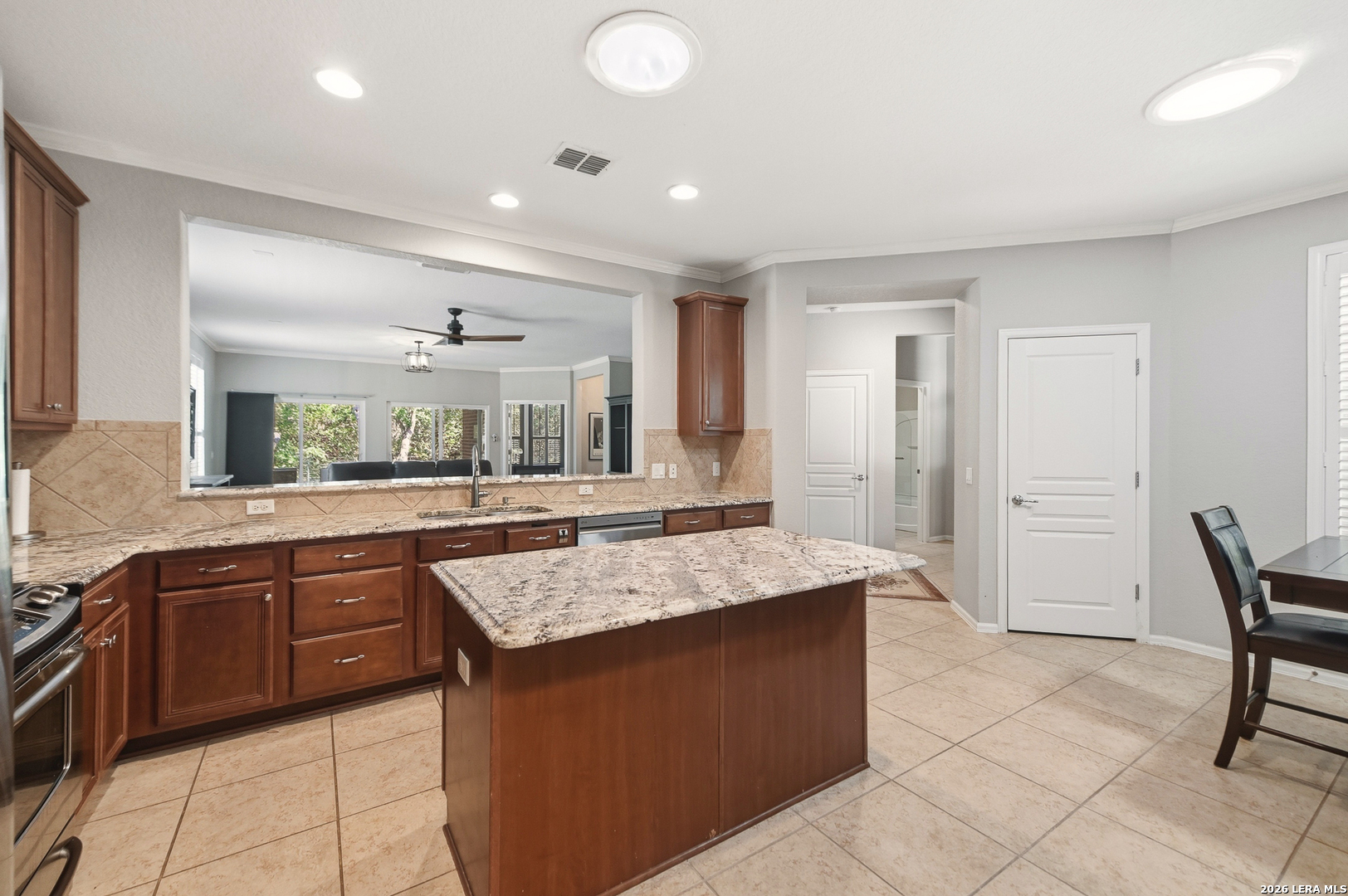 4554 Fort Boggy San Antonio TX 78253