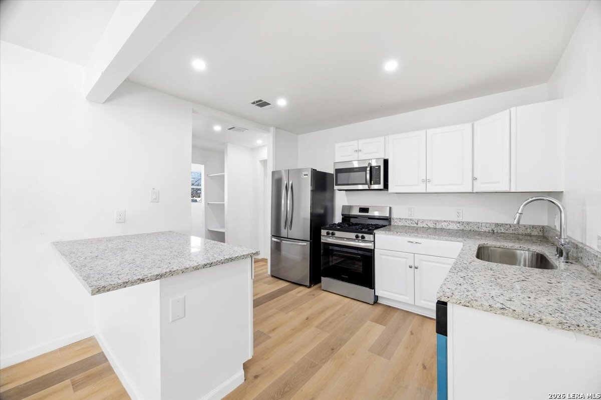 2243 Hays San Antonio TX 78202