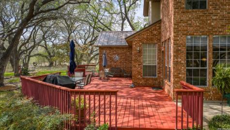 230 Shamrock Floresville TX 78114