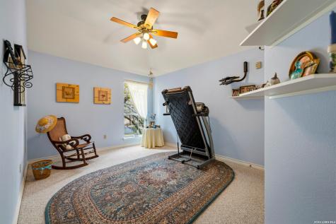 230 Shamrock Floresville TX 78114