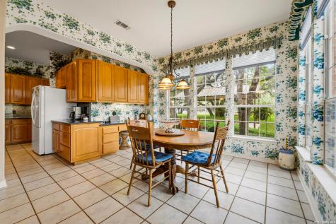 230 Shamrock Floresville TX 78114