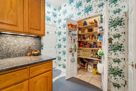 230 Shamrock Floresville TX 78114