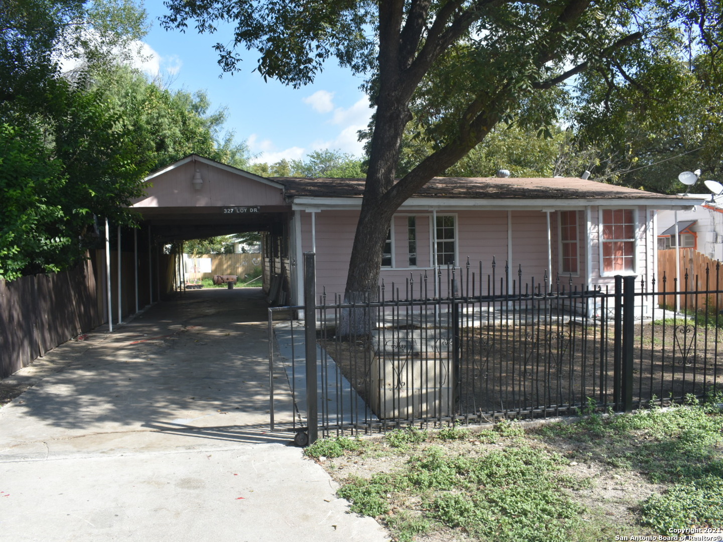 327 Loy Drive San Antonio TX 78228