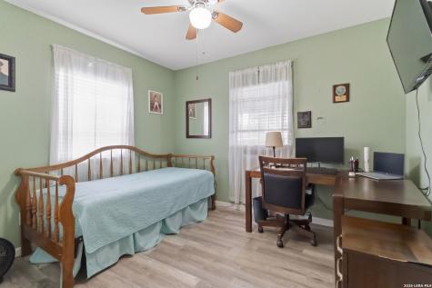 114 Smallwood Drive San Antonio TX 78210
