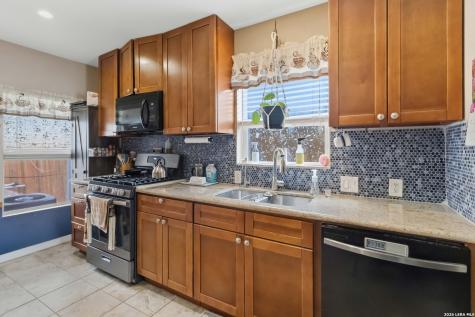 114 Smallwood Drive San Antonio TX 78210