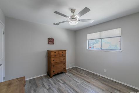 3010 View Oak San Antonio TX 78232