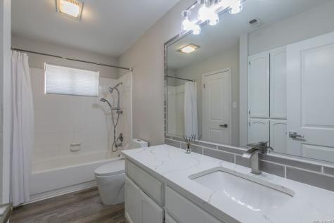 3010 View Oak San Antonio TX 78232