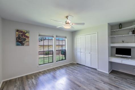 3010 View Oak San Antonio TX 78232