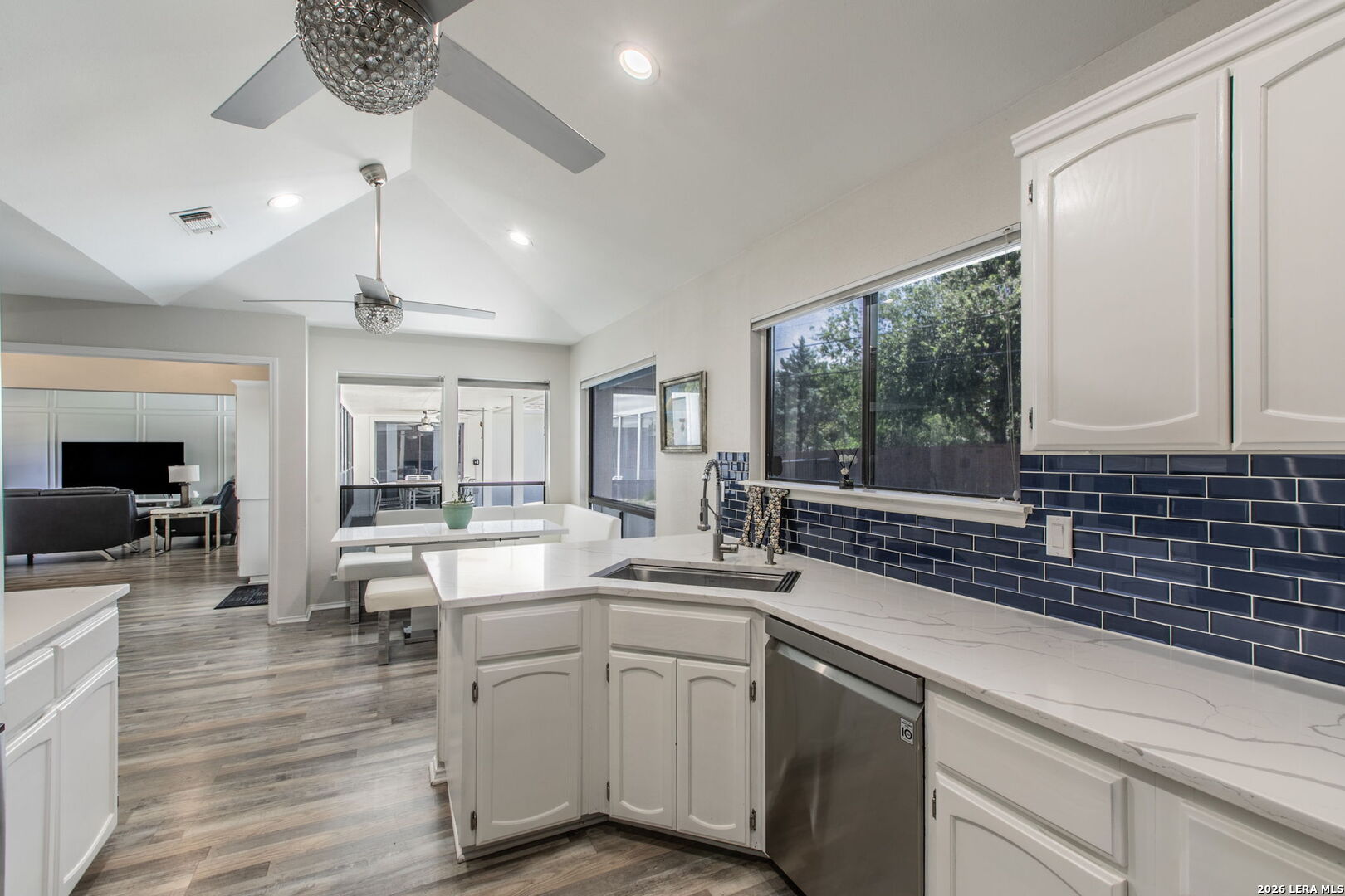 3010 View Oak San Antonio TX 78232