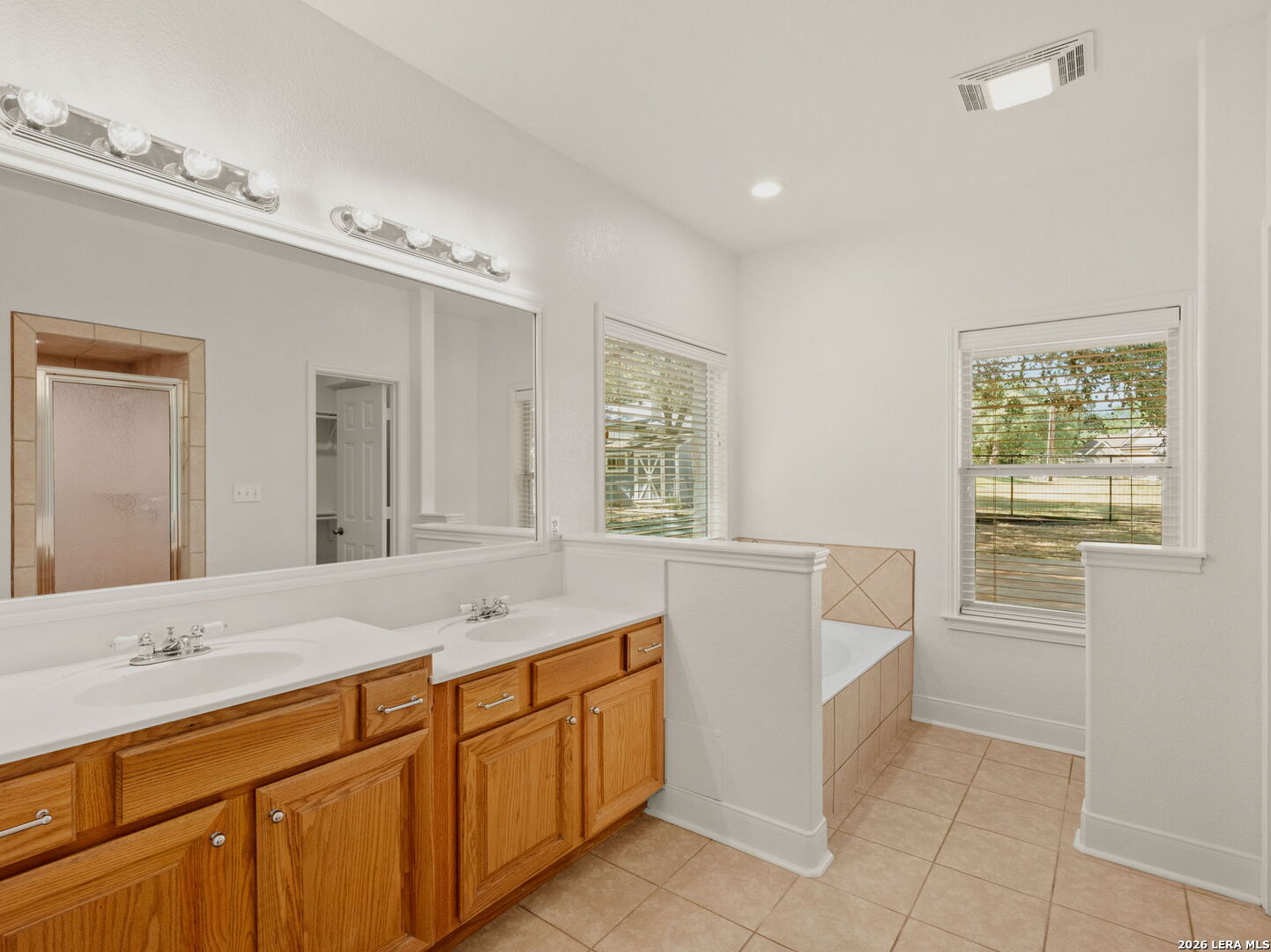 8727 Paseo Oaks San Antonio TX 78255