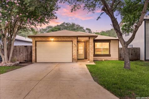 13354 Greenstone San Antonio TX 78249