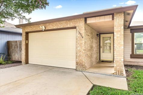 13354 Greenstone San Antonio TX 78249