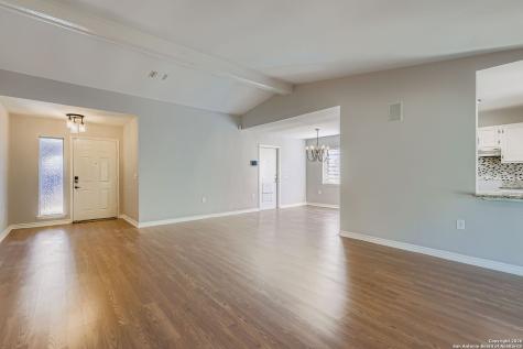 5723 Sky Country San Antonio TX 78247