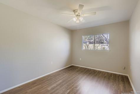 5723 Sky Country San Antonio TX 78247