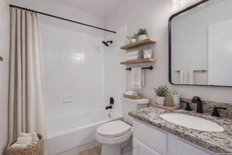 5723 Sky Country San Antonio TX 78247