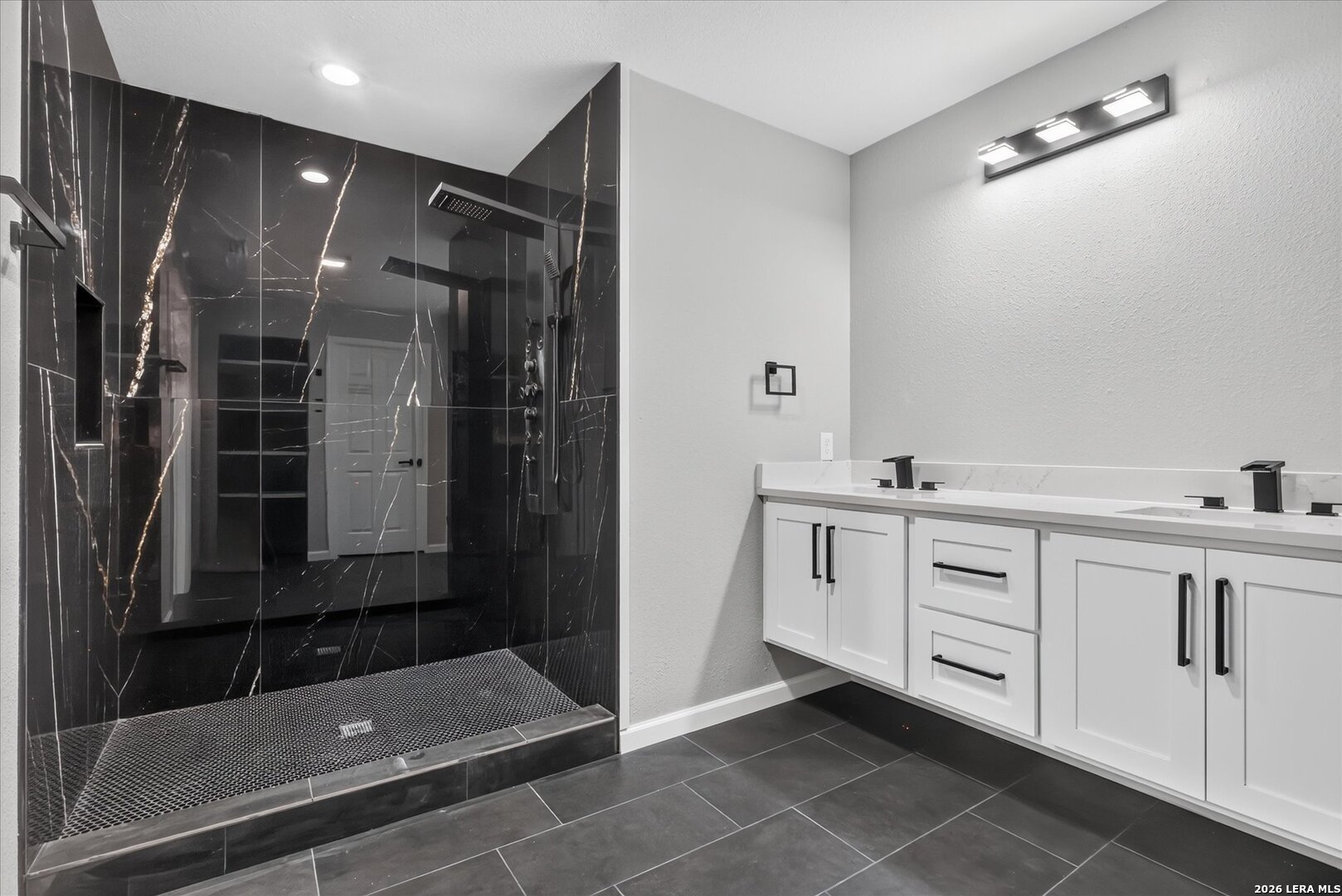 7143 Valewood View San Antonio TX 78240