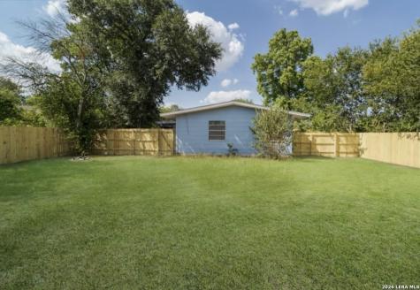 5846 Castle Lake San Antonio TX 78218