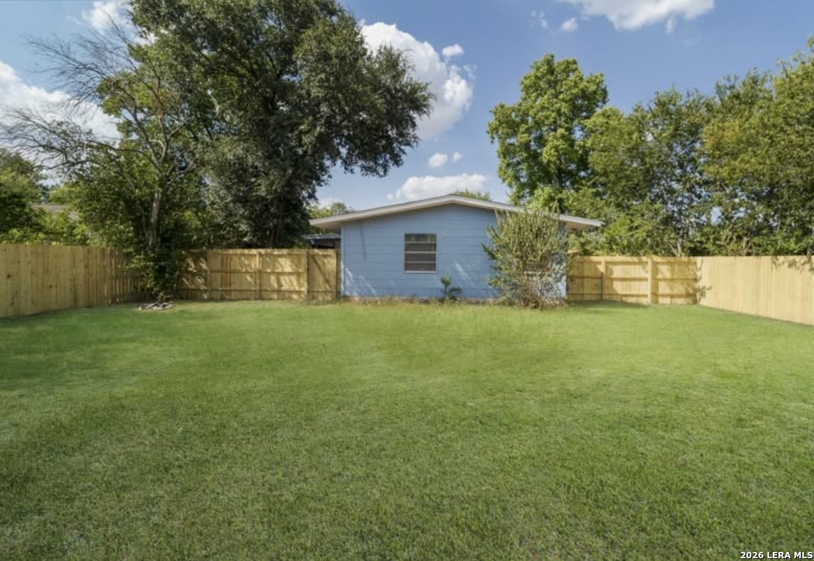 5846 Castle Lake San Antonio TX 78218