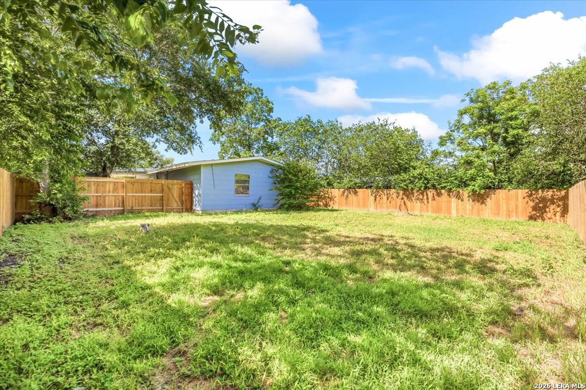 5846 Castle Lake San Antonio TX 78218