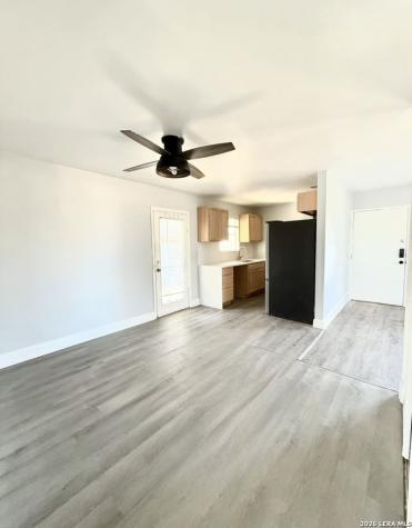 5846 Castle Lake San Antonio TX 78218