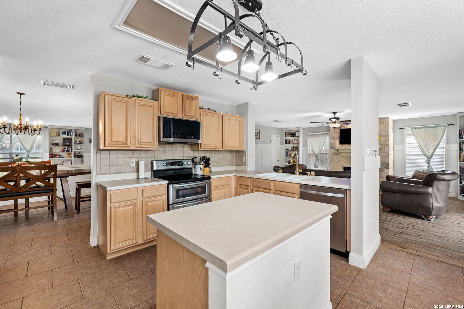 4123 Knollpass San Antonio TX 78247