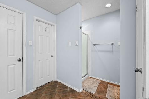 4123 Knollpass San Antonio TX 78247