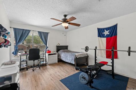 4123 Knollpass San Antonio TX 78247