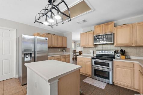 4123 Knollpass San Antonio TX 78247