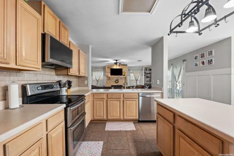 4123 Knollpass San Antonio TX 78247
