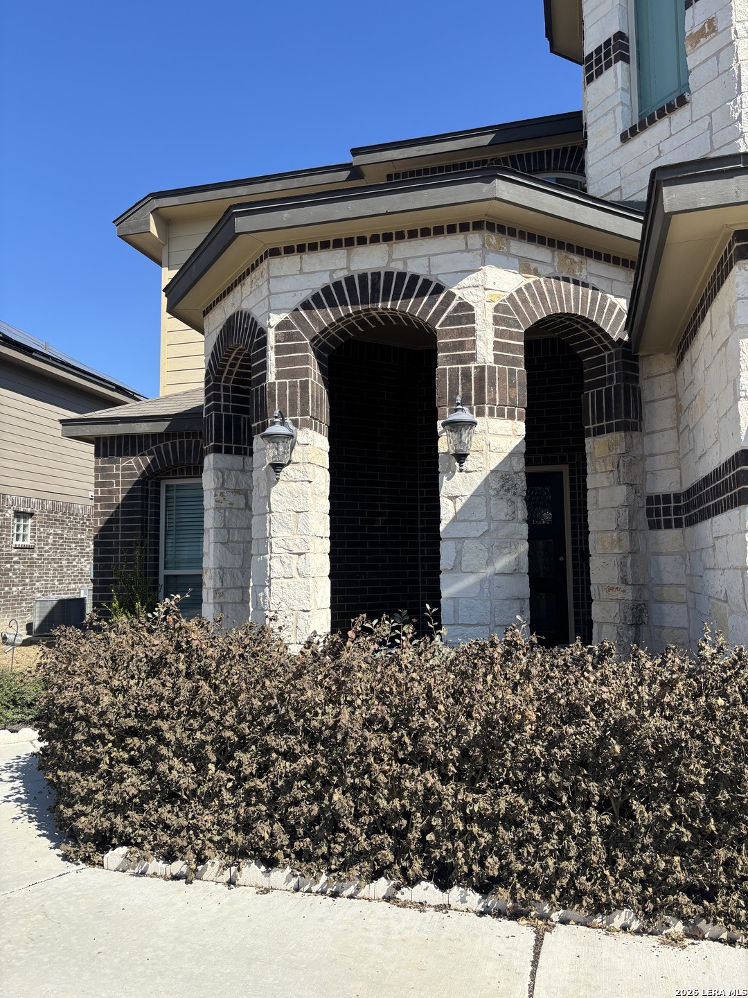 15206 Comanche Gard San Antonio TX 78233
