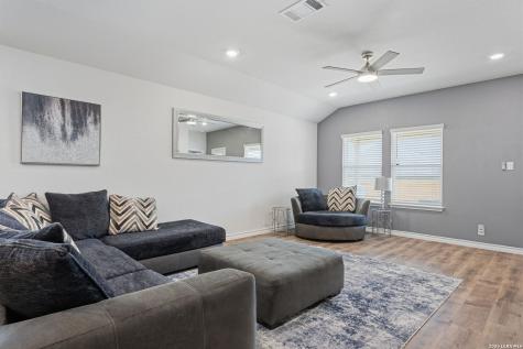 21258 Watercourse San Antonio TX 78266