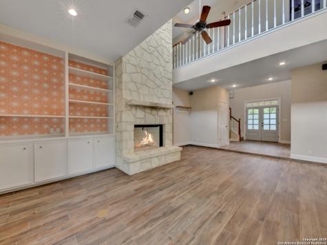 1210 Whispering Woods New Braunfels TX 78132