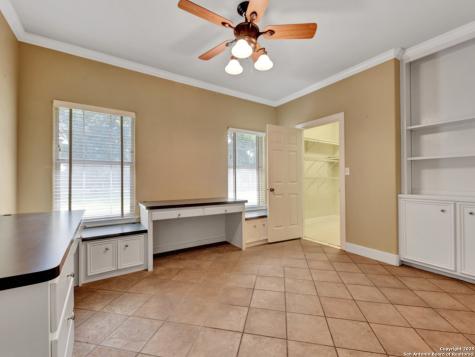 1210 Whispering Woods New Braunfels TX 78132