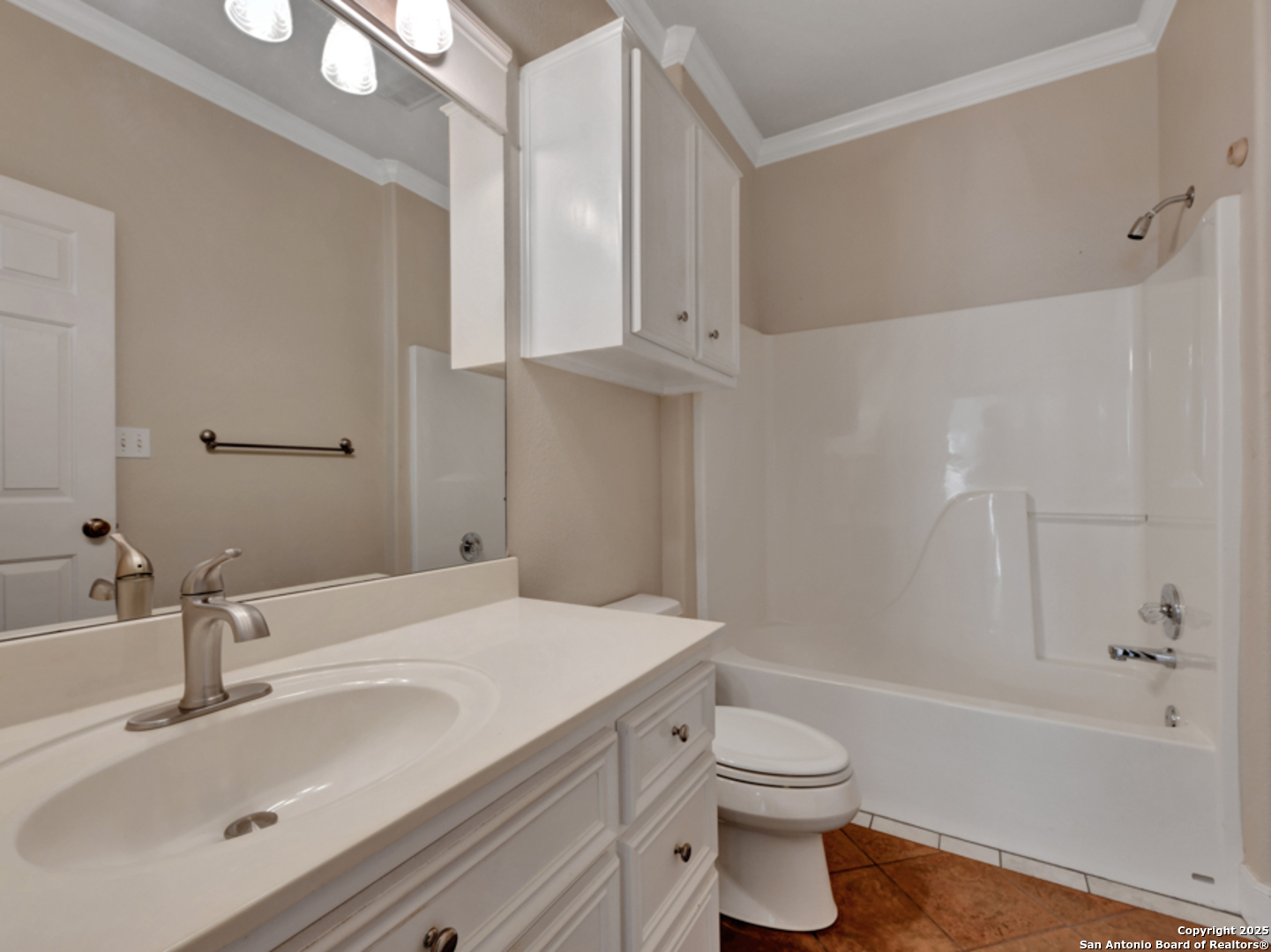 1210 Whispering Woods New Braunfels TX 78132