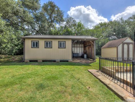 1210 Whispering Woods New Braunfels TX 78132