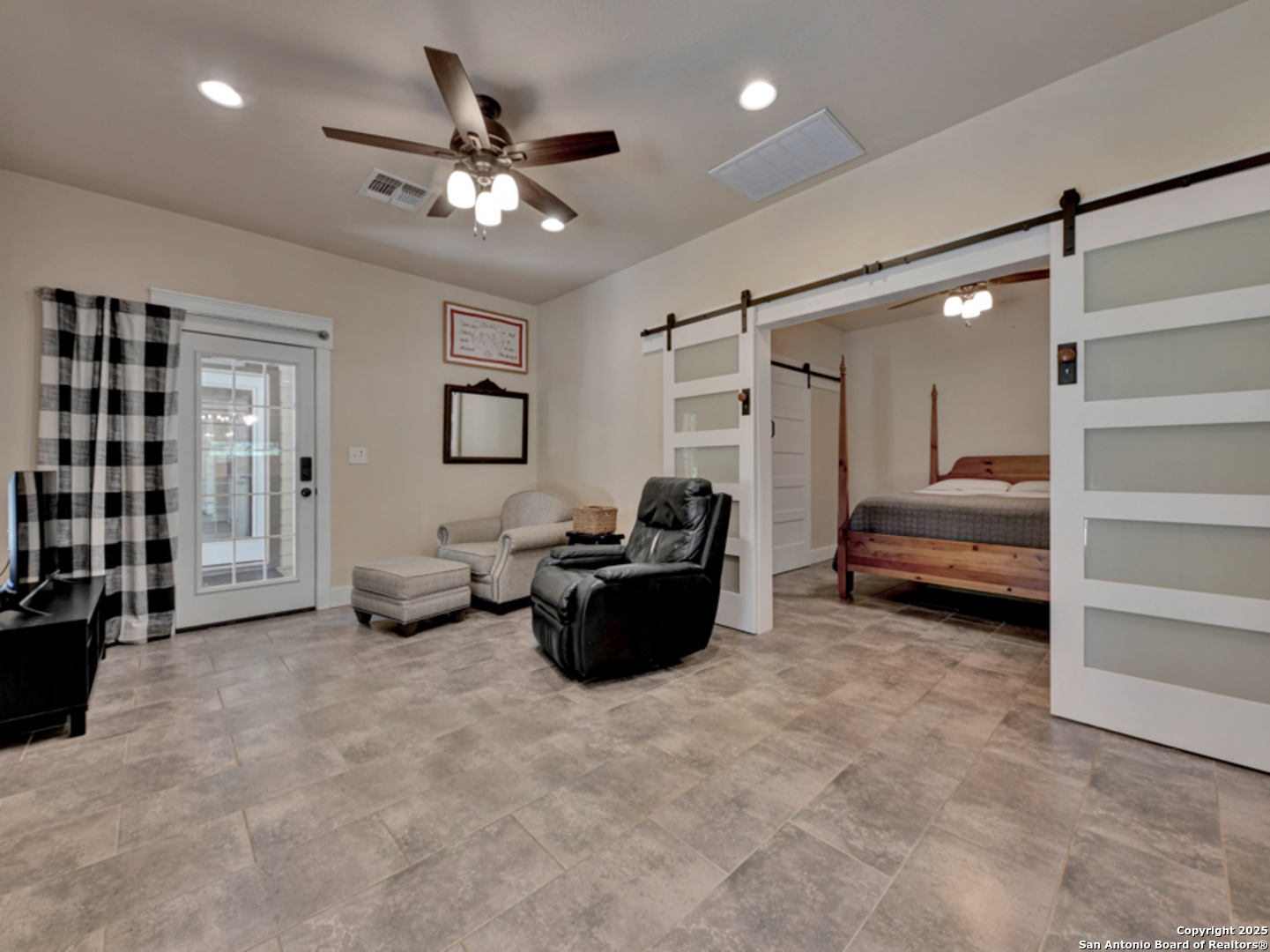 1210 Whispering Woods New Braunfels TX 78132