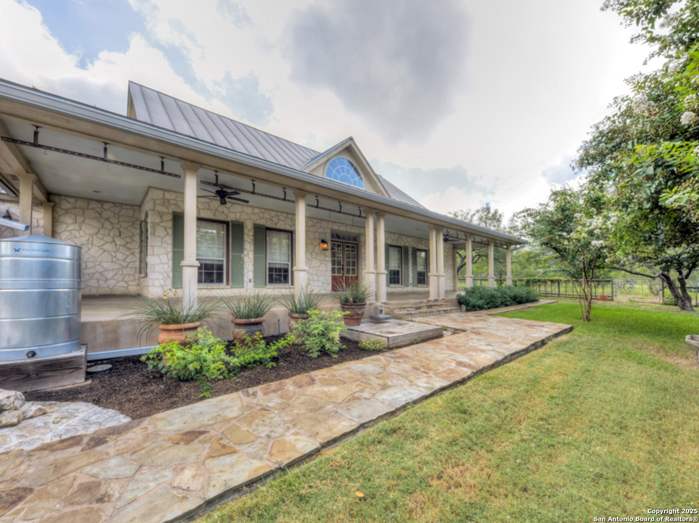 1210 Whispering Woods New Braunfels TX 78132