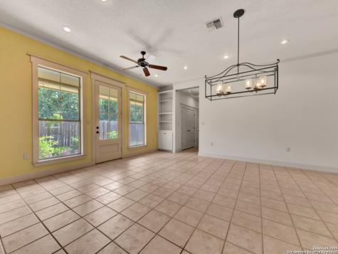1210 Whispering Woods New Braunfels TX 78132